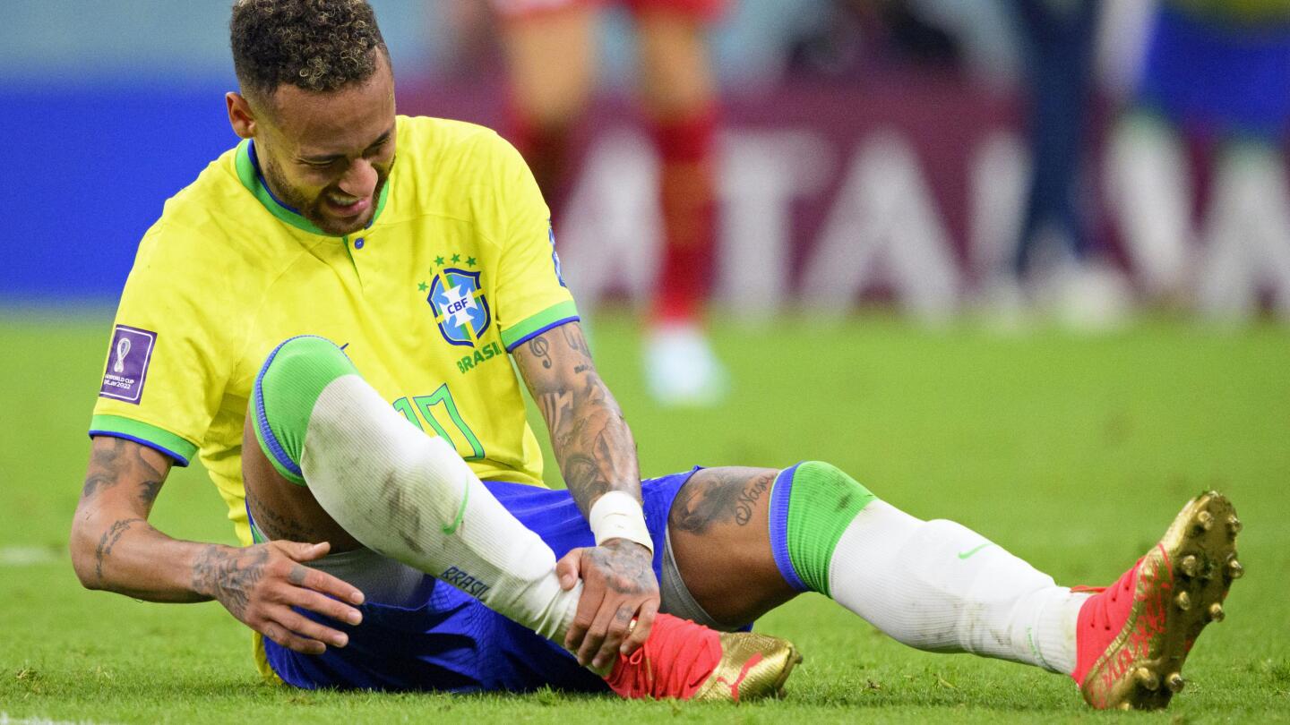 Neymar shows swollen ankle plans to return at World Cup AP News